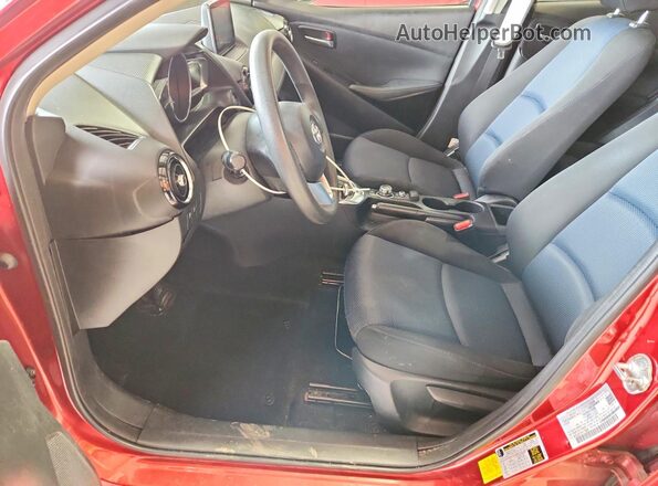 3MYDLBYV7HY179905 2017 TOYOTA YARIS Burgundy Vista interior delantera
