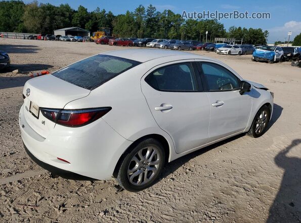 3MYDLBYV7HY187549 2017 TOYOTA YARIS White Задня права чверть