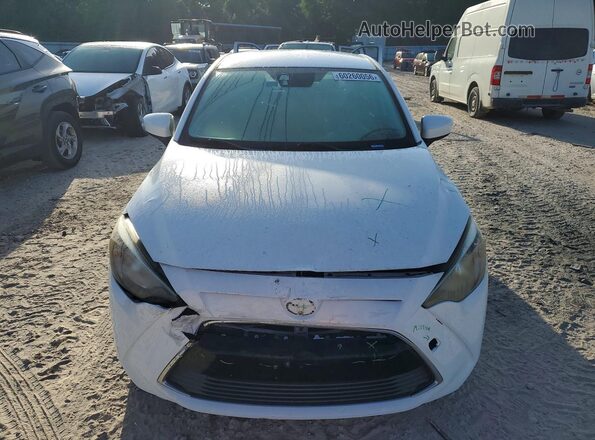 3MYDLBYV7HY187549 2017 TOYOTA YARIS White Вид спереду