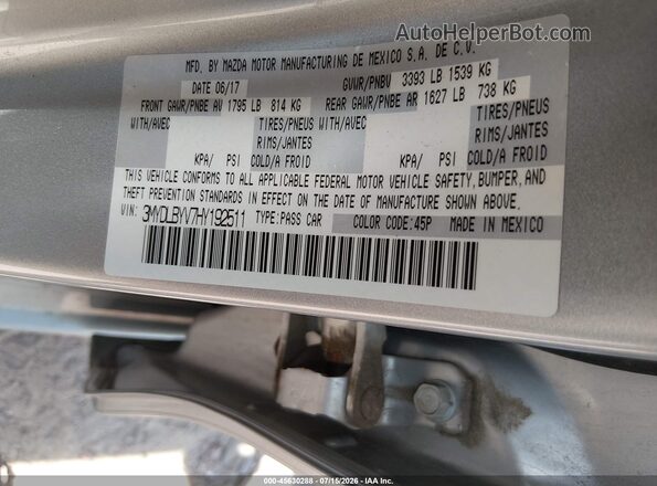 3MYDLBYV7HY192511 2017 TOYOTA YARIS IA Silver ძრავის განყოფილების ხედი