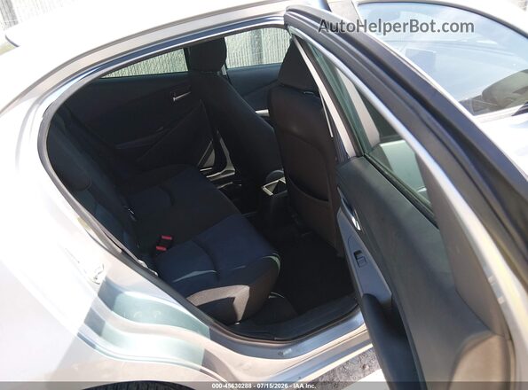 3MYDLBYV7HY192511 2017 TOYOTA YARIS IA Silver VIN კოდის სტიკერის ხედი