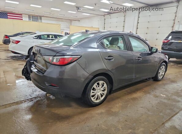 3MYDLBYV7LY707628 2020 TOYOTA YARIS Gray უკანა მარჯვენა