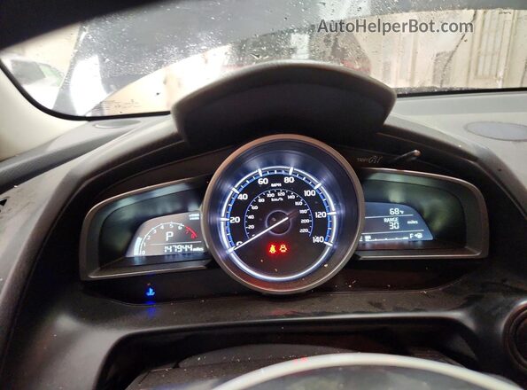 3MYDLBYV7LY707628 2020 TOYOTA YARIS Gray ხელსაწყოთა პანელის ხედი