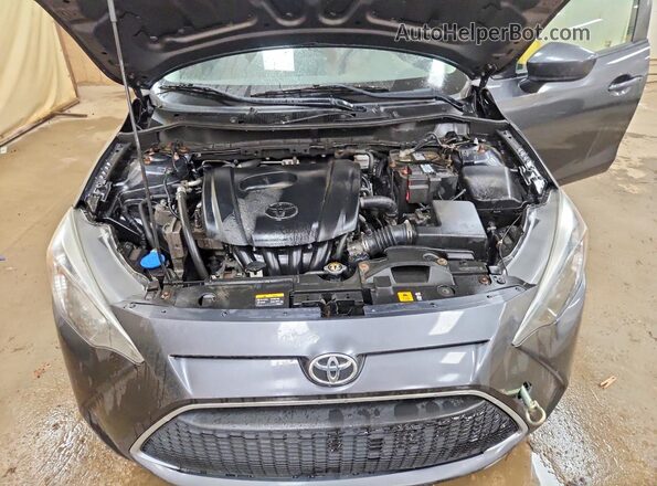 3MYDLBYV7LY707628 2020 TOYOTA YARIS Gray უკანა სალონის ხედი