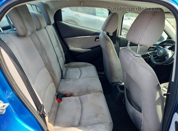 3MYDLBYV7LY707838 2020 TOYOTA YARIS Blue Vista de los asientos traseros