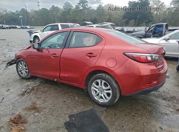 3MYDLBYV8HY166970 2017 TOYOTA YARIS Red უკანა მარცხენა