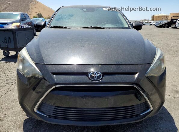 3MYDLBYV8HY192887 2017 TOYOTA YARIS Black Front view