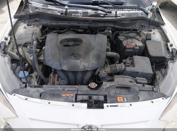 3MYDLBYV8JY307445 2018 TOYOTA YARIS IA White Հետևի տեսք