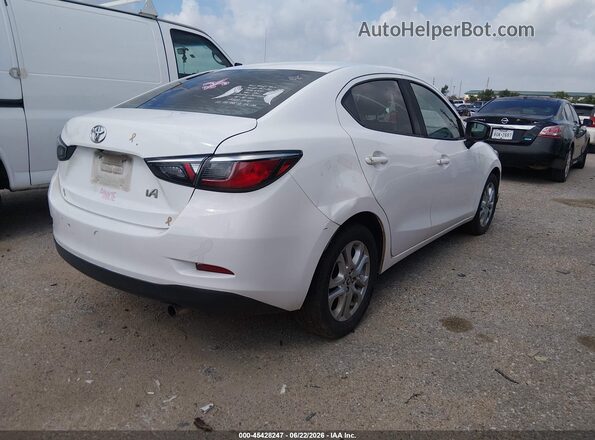 3MYDLBYV8JY307445 2018 TOYOTA YARIS IA White Հետևի աջ
