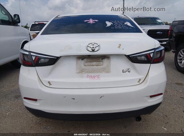 3MYDLBYV8JY307445 2018 TOYOTA YARIS IA White 