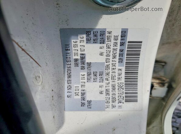 3MYDLBYV8JY324519 2018 TOYOTA YARIS White Вид підкапотного простору