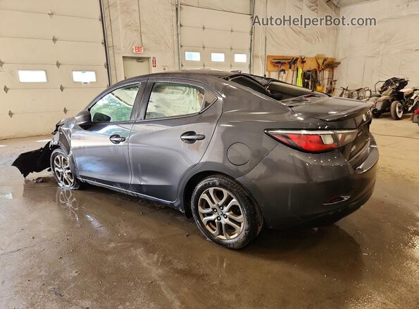 3MYDLBYV8KY512121 2019 TOYOTA YARIS Серый Задняя левая четверть