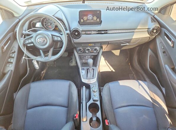 3MYDLBYV8KY520865 2019 TOYOTA YARIS Gray Vista del salpicadero