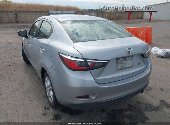 3MYDLBYV9HY153029 2017 TOYOTA YARIS IA Silver უკანა მარცხენა