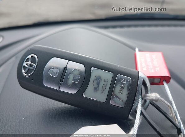 3MYDLBYV9HY153029 2017 TOYOTA YARIS IA Silver წინა პანელის ხედი