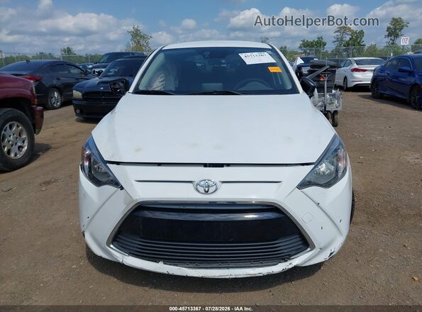 3MYDLBYV9HY155184 2017 TOYOTA YARIS IA White Vista interior trasera