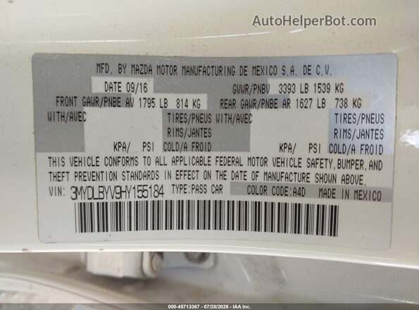 3MYDLBYV9HY155184 2017 TOYOTA YARIS IA White Vista del compartimento del motor