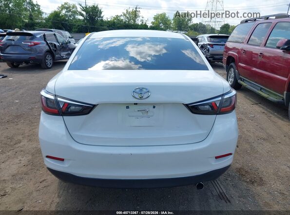 3MYDLBYV9HY155184 2017 TOYOTA YARIS IA White 