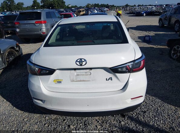 3MYDLBYV9HY176293 2017 TOYOTA YARIS IA White 