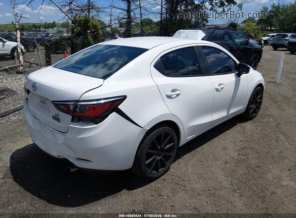 3MYDLBYV9HY187701 2017 TOYOTA YARIS IA White უკანა მარჯვენა