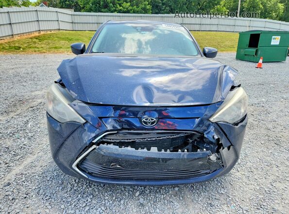 3MYDLBYV9JY300438 2018 TOYOTA YARIS Синий Вид спереди