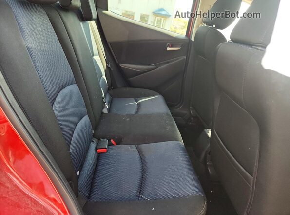 3MYDLBYV9JY308250 2018 TOYOTA YARIS Red Widok tylnych siedzeń