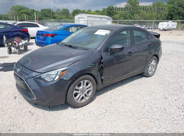 3MYDLBYV9JY324285 2018 TOYOTA YARIS IA Dark Blue Vista tres cuartos delantera izquierda