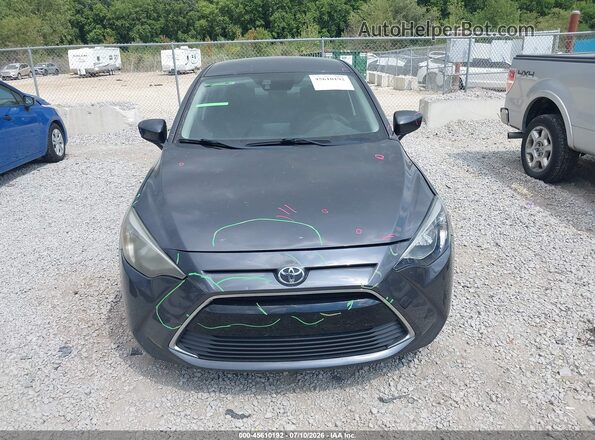 3MYDLBYV9JY324285 2018 TOYOTA YARIS IA Dark Blue Vista del cuadro de instrumentos