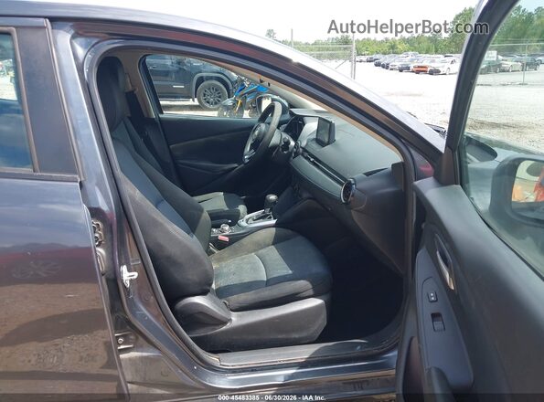 3MYDLBYV9KY507493 2019 TOYOTA YARIS Gray წინა სალონის ხედი