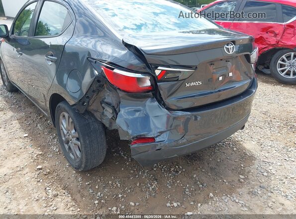 3MYDLBYV9KY507493 2019 TOYOTA YARIS Gray წინა ხედი