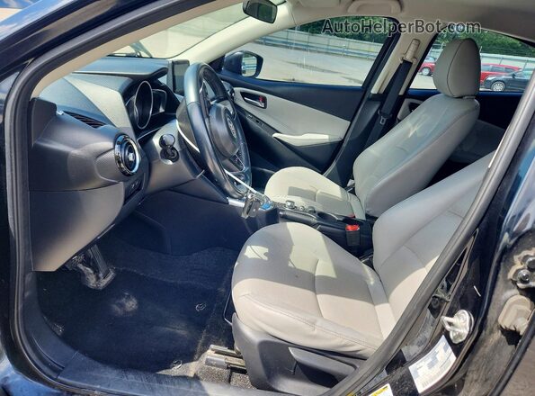 3MYDLBYV9KY509969 2019 TOYOTA YARIS Black Սալոնի դիմացի տեսք