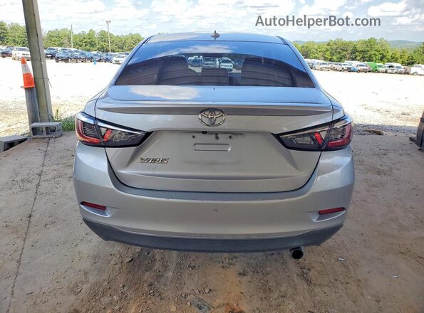 3MYDLBYV9KY523063 2019 TOYOTA YARIS Silver Հետևի տեսք