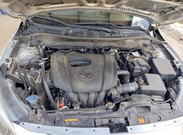 3MYDLBYV9KY523063 2019 TOYOTA YARIS Silver Սալոնի հետևի տեսք
