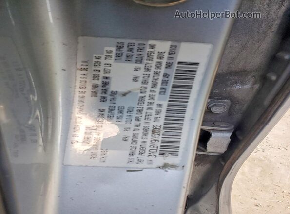 3MYDLBYV9KY523063 2019 TOYOTA YARIS Silver Շարժիչի բաժամունքի տեսք