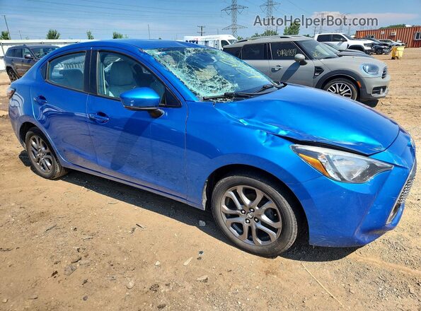 3MYDLBYV9KY527520 2019 TOYOTA YARIS Blue Front right