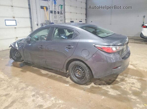 3MYDLBYVXGY121737 2016 TOYOTA YARIS Gray Trasero izquierdo