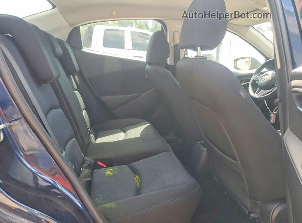 3MYDLBYVXHY151211 2017 TOYOTA YARIS Blue Vista de los asientos traseros