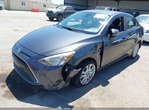 3MYDLBYVXHY152617 2017 TOYOTA YARIS IA Gray Vista frontal