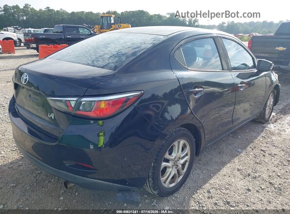 3MYDLBYVXHY153234 2017 TOYOTA YARIS IA Black Задня права чверть