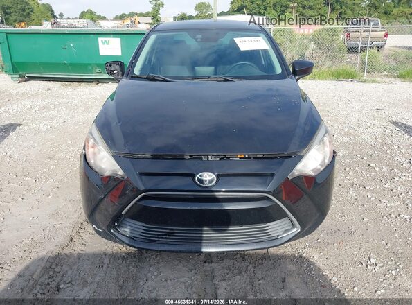 3MYDLBYVXHY153234 2017 TOYOTA YARIS IA Black Вид щитка приладів