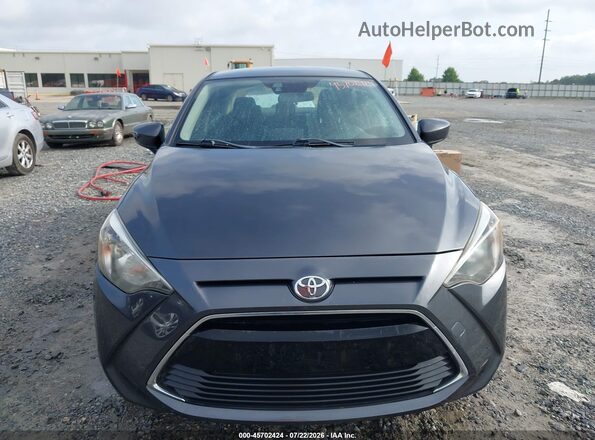 3MYDLBYVXHY159874 2017 TOYOTA YARIS IA Gray Սարքավորումների վահանակի տեսք