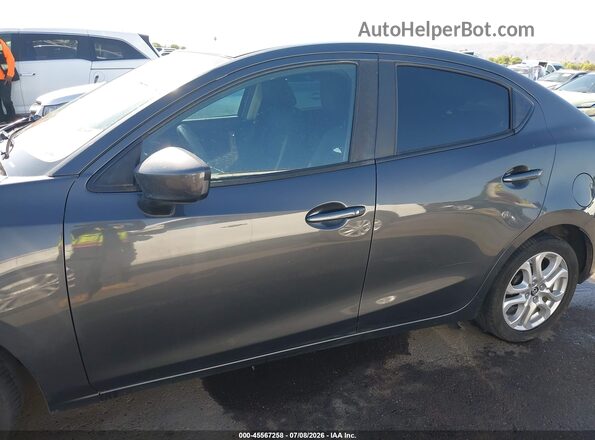3MYDLBYVXHY170535 2017 TOYOTA YARIS IA Gray 