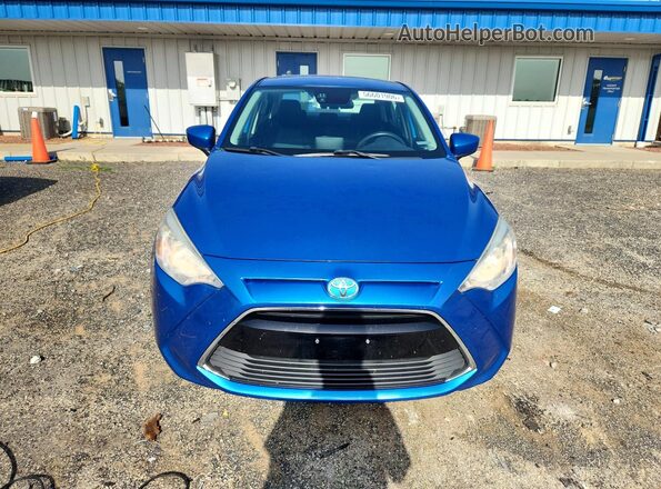 3MYDLBYVXHY178764 2017 TOYOTA YARIS Blue Vista frontal