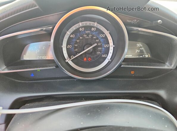 3MYDLBYVXHY178764 2017 TOYOTA YARIS Blue Vista del cuadro de instrumentos
