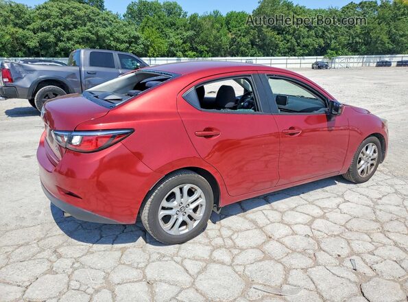 3MYDLBYVXHY184273 2017 TOYOTA YARIS Red Հետևի աջ