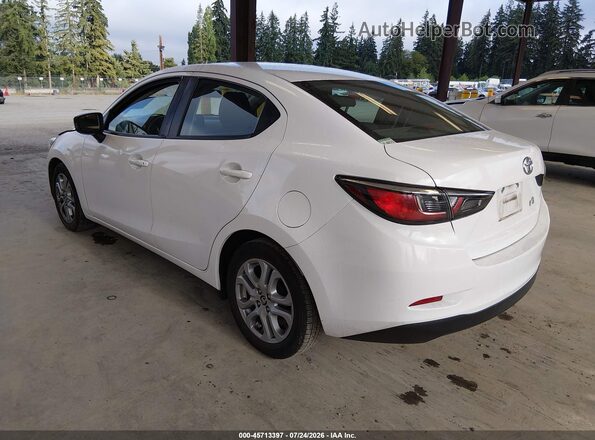3MYDLBYVXHY190753 2017 TOYOTA YARIS IA Белый Задняя левая четверть