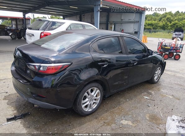 3MYDLBYVXHY196049 2017 TOYOTA YARIS IA Black Հետևի աջ