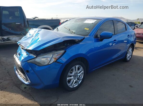 3MYDLBYVXJY301128 2018 TOYOTA YARIS IA Blue Przód lewy