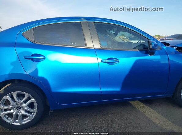 3MYDLBYVXJY301128 2018 TOYOTA YARIS IA Blue Widok wnętrza z tyłu