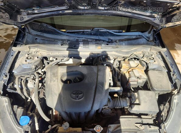 3MYDLBYVXJY310489 2018 TOYOTA YARIS Blue Rear interior view